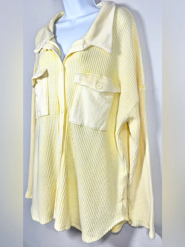 BUCKETLIST Pale Yellow Oversized Button - Image 3