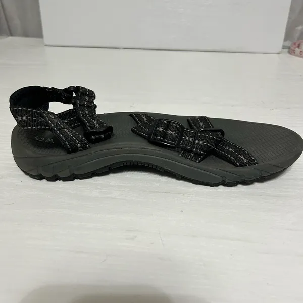 Magellan Outdoors River II Sandals Zig Zag Black White Sz 10 - Image 9