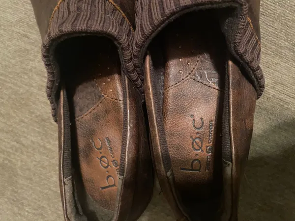 BORN Women’s brown leather b.o.c. Clogs size 7 - Image 3