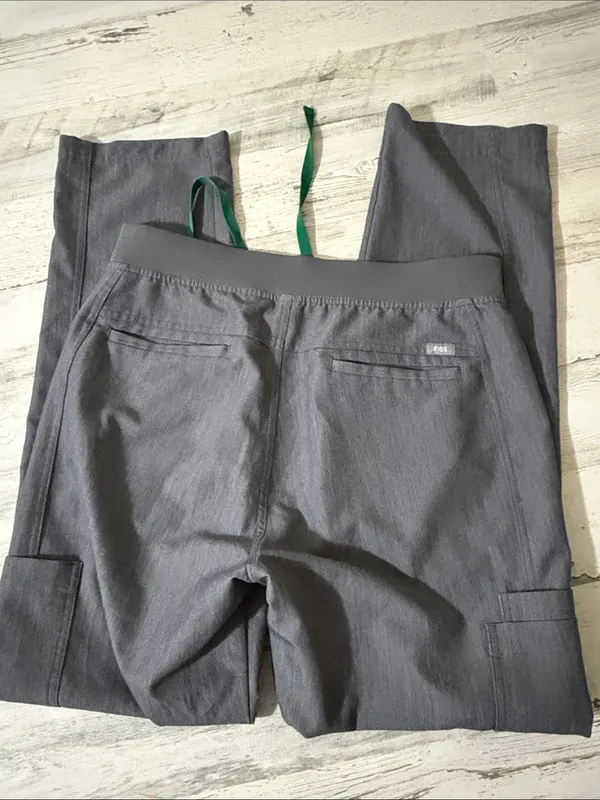 Figs Gray V-Neck Scrub Top & Pants with Green Drawstrings Size Medium - Image 3