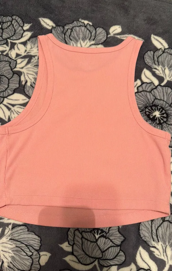Wild Fable Pink cropped tank top - Image 3