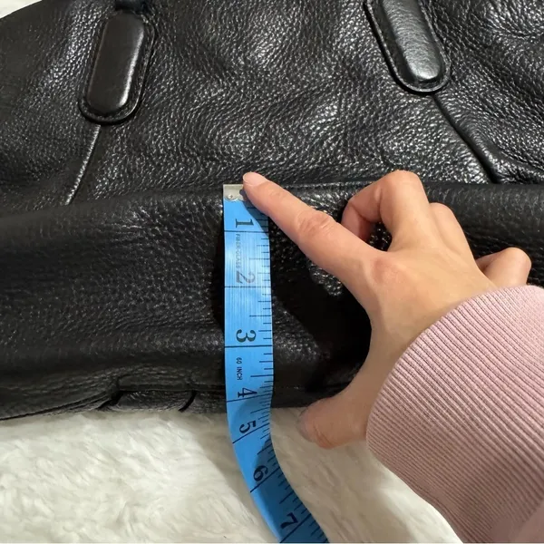Marc by Marc Jacobs Pebbled Shoulder Bag in Black - Image 12