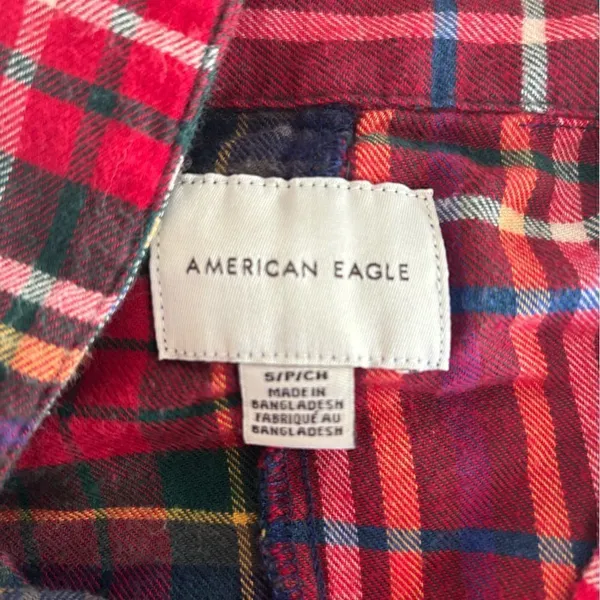 American Eagle Outfitters Red Tartan Plaid Button Down Crop Top Size S - Image 2