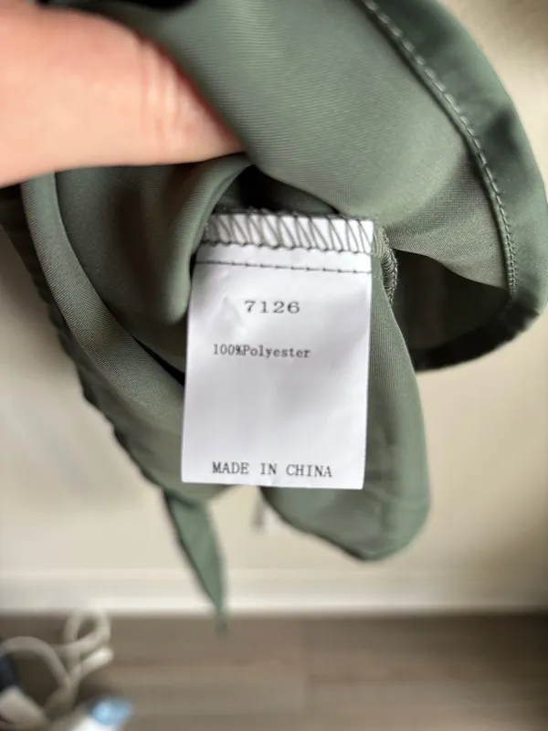 Pretty Garden Green‎ Satin Dress Size Medium - Image 6
