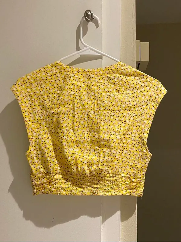 NWT free people Yellow Floral Crop Top, size Xs - Image 4