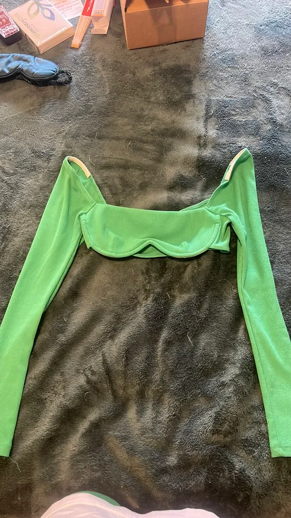 Princess Polly Long Sleeve Crop Top - Image 3