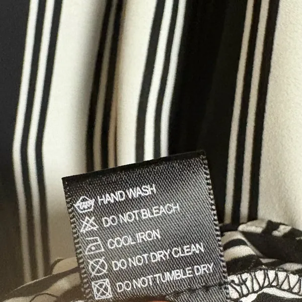 Olivaceous‎ Black And White Stripe Tank Top Size Small - Image 6