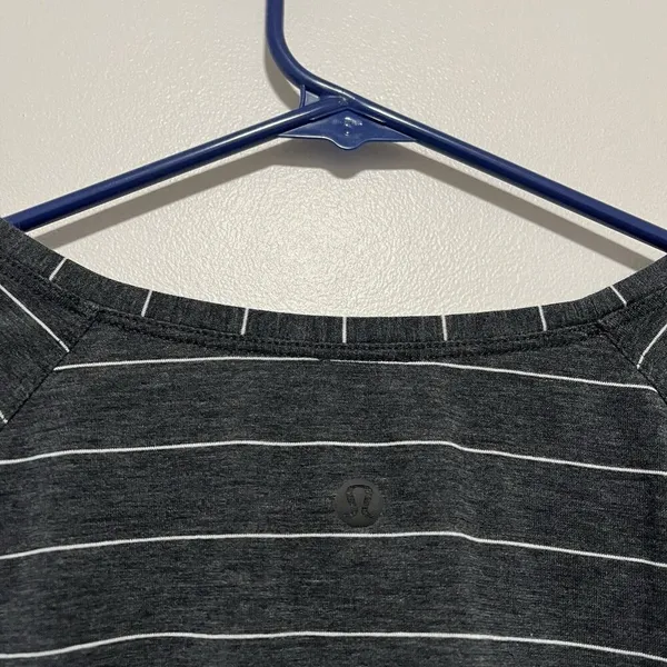 Lululemon Emerald‎ Long Sleeve Short Serve Stripe Heathered Black White - Image 5