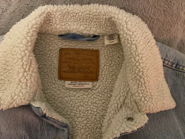 Levi's Sherpa-Lined Denim Trucker Jacket - Image 2