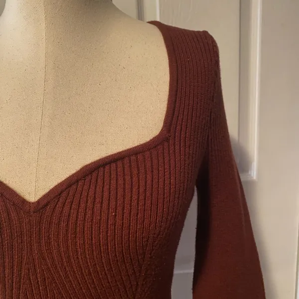 Abercrombie Long-Sleeve Sweetheart Sweater Bodysuit - Image 7