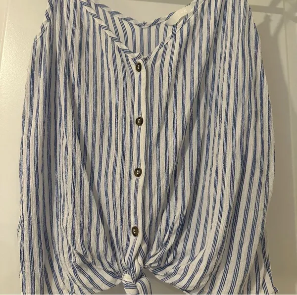 Crinkled Tie-hem Top - Image 2