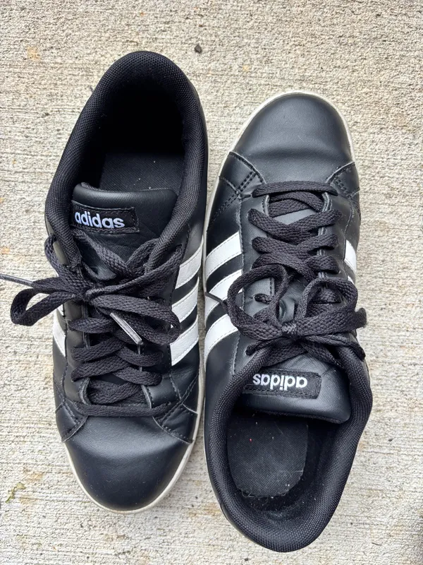 Adidas Black and White Sneakers Size 8 - Image 5