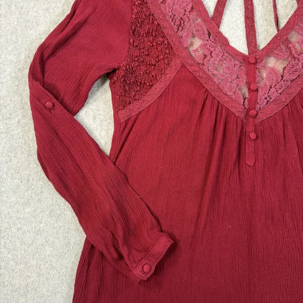 Miss Me Women's XS Burgundy Cut Out Lace V-Neck Blouse Roll Tab Long Sleeve - Image 4