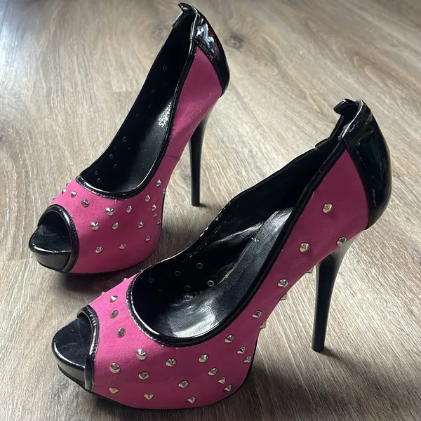 Fredrick’s of Hollywood Sexy Y/K Vintage Stiletto Heels - Image 2