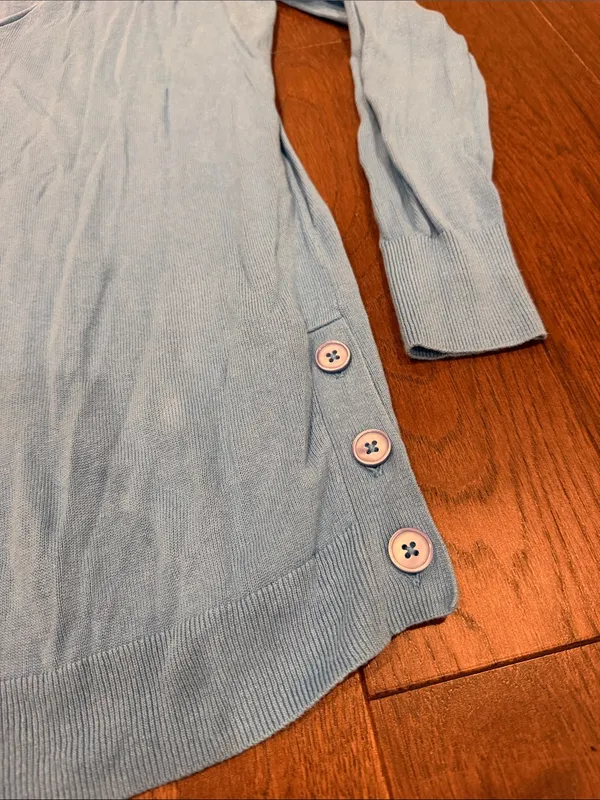 J. Crew Light Blue V-Neck Button-Side Sweater Medium - C1-601 - Image 5