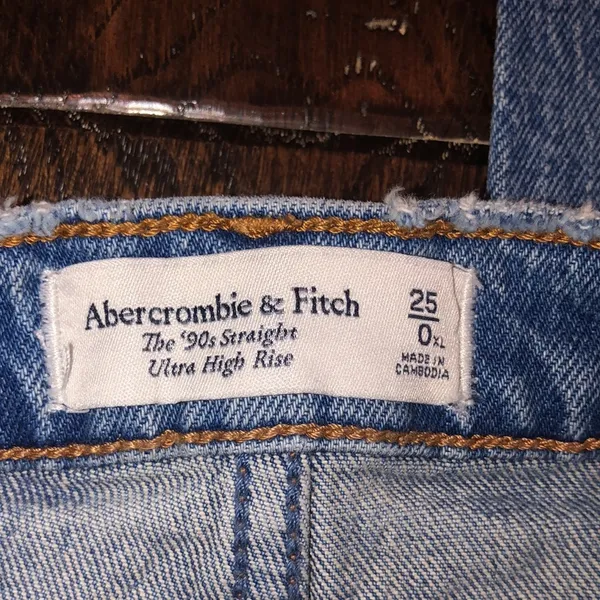 ABERCROMBIE & FITCH the 90’s straight ultra high rise jeans size 0/25 - Image 5