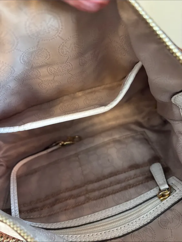 Michael Kors Cream Pebbled Leather Chain-Trim Crossbody - Image 3
