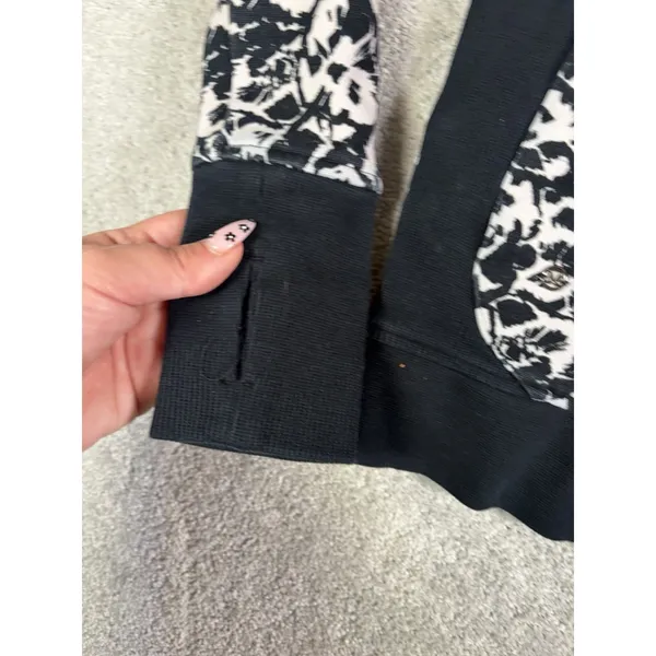 Lululemon Jacket Womens 6 Black White Floral Cozy Cuddle Up Full Zip ** - Image 9
