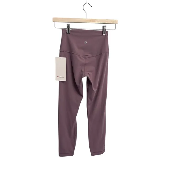 NWT Lululemon Align size 4 23” leggings lavander lux Authentic - Image 3