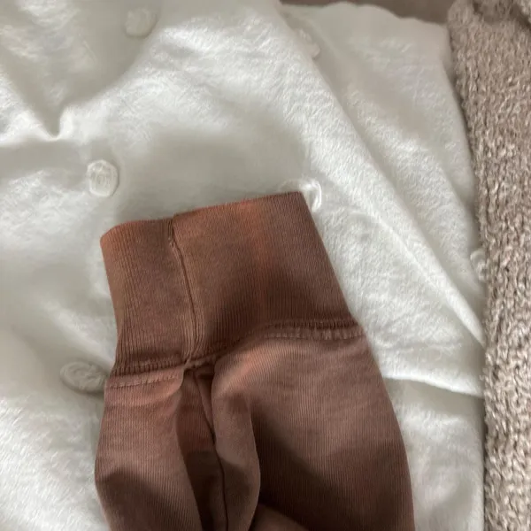 brown and red brandy melville sweatshirt - Image 6
