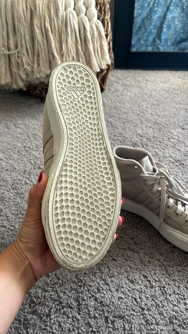 Adidas Sneaker - Image 4