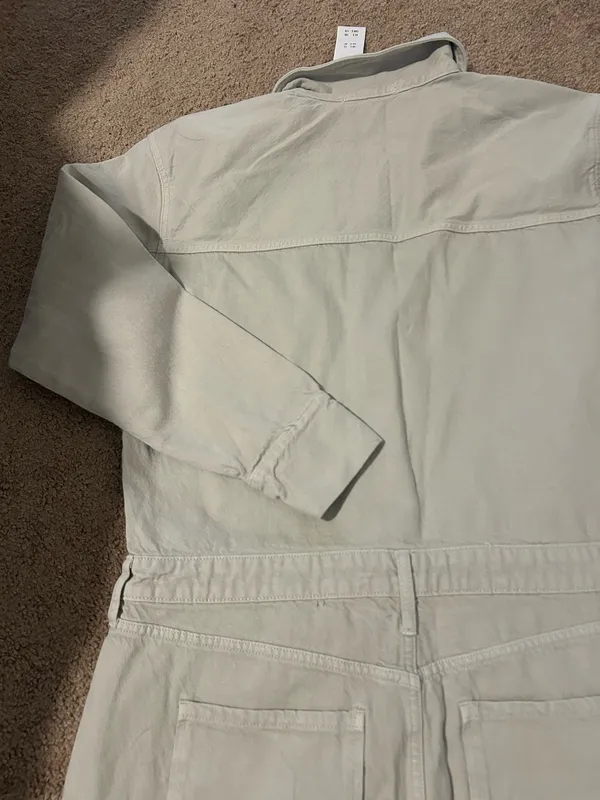 Abercrombie & Fitch Light Gray Shirt Dress - Image 10