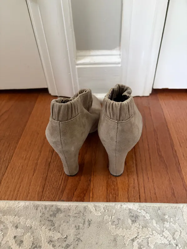 Sam Edelman Boots Suede Leather Grey - Image 3