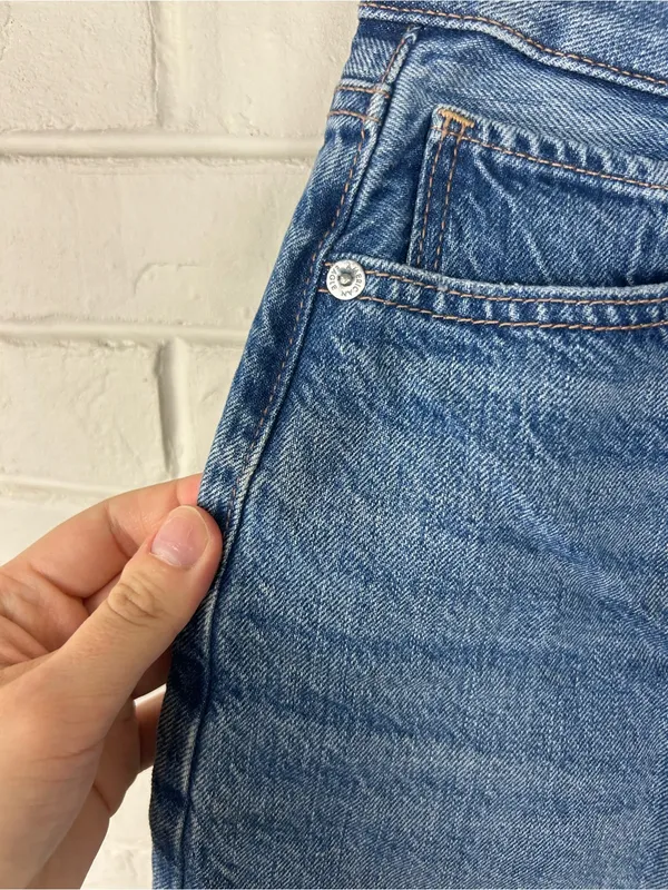 American Eagle Crossover Waist Highest Rise Denim Mom Shorts Size 6 - Image 8