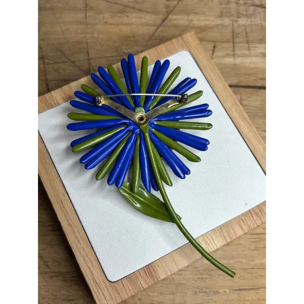 Vintage Blue & Green Flower Brooch Pin Handmade Glass Beads & Metal Backing - Image 2