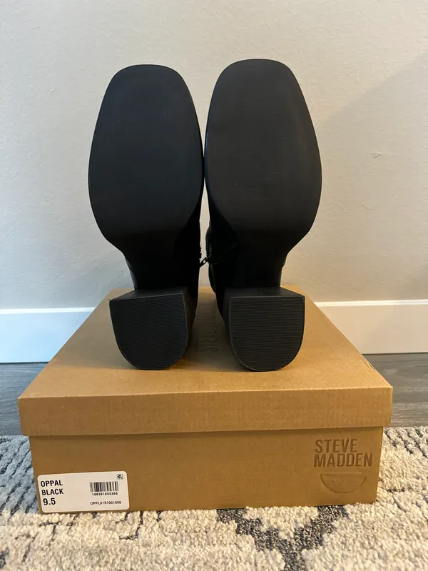 Steve Madden Black Oppal Bootie - Image 4