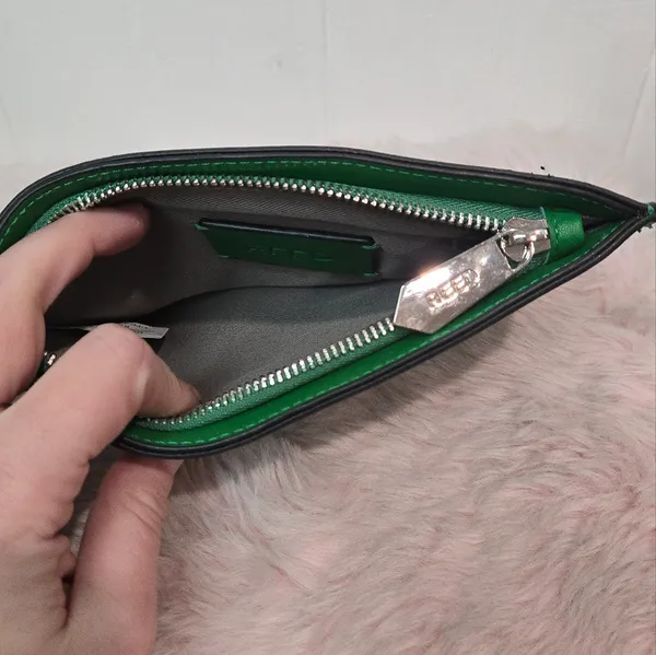 Reed Wallet/Wristlet Green - Image 2