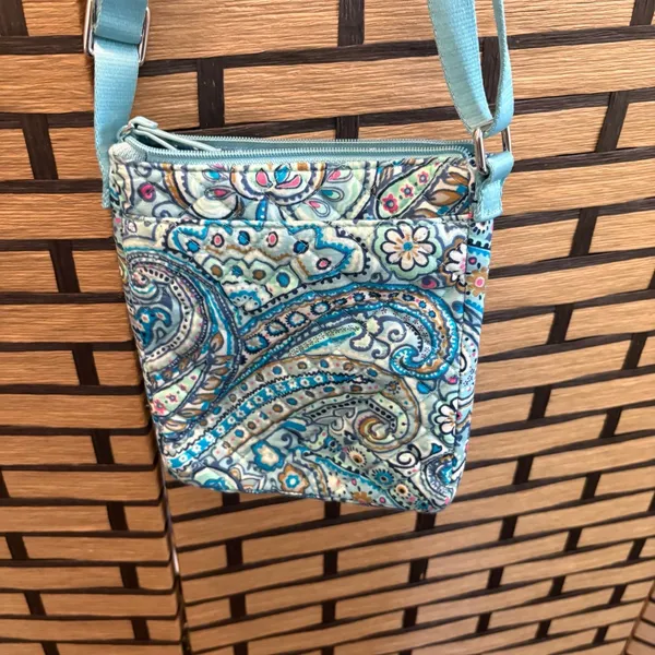 Vera Bradley Crossbody‎ - Image 3