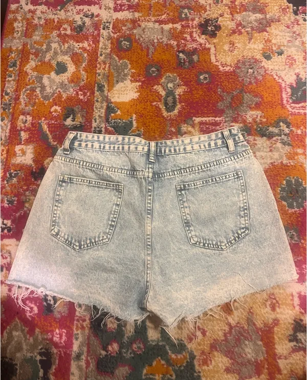 Jean Shorts Blue Size 32 - Image 2