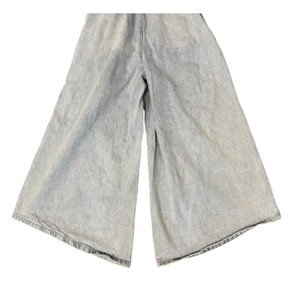 FREE PEOPLE Alora Denim Wide Leg Culotte Tieback Jumpsuit Light Wash Size XS - Image 8