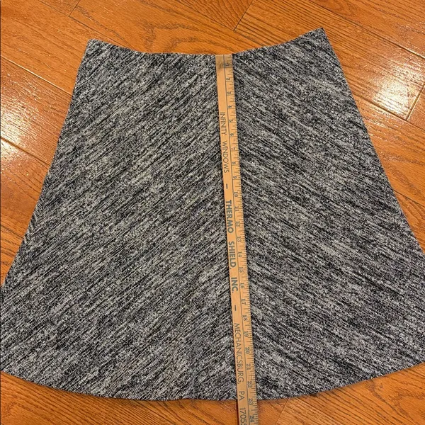 DKNYC Marled A-Line Knit Skirt Gray Black Textured Flare – L - Image 4