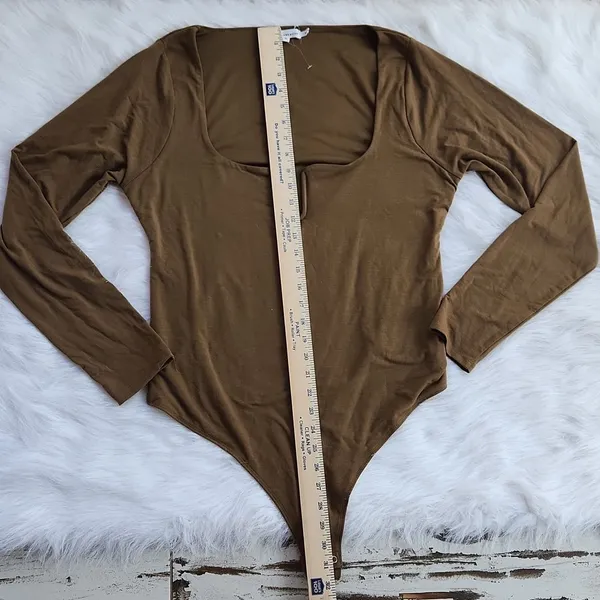 Good American -480 NWOT - STRETCH JERSEY U‎ RING BODYSUIT Beige Size 5 / 2XL - Image 8