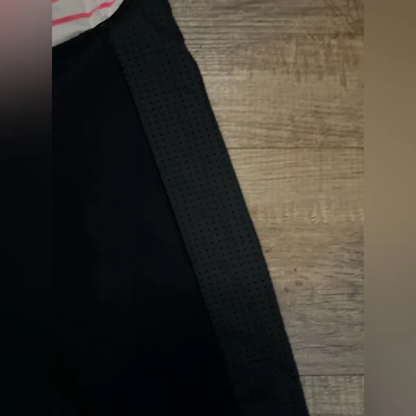Lululemon capris - Image 4