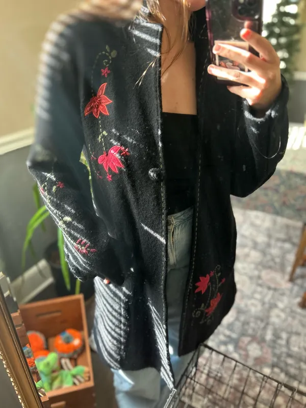 Nordic traders wool vintage floral jacket Black - Image 3
