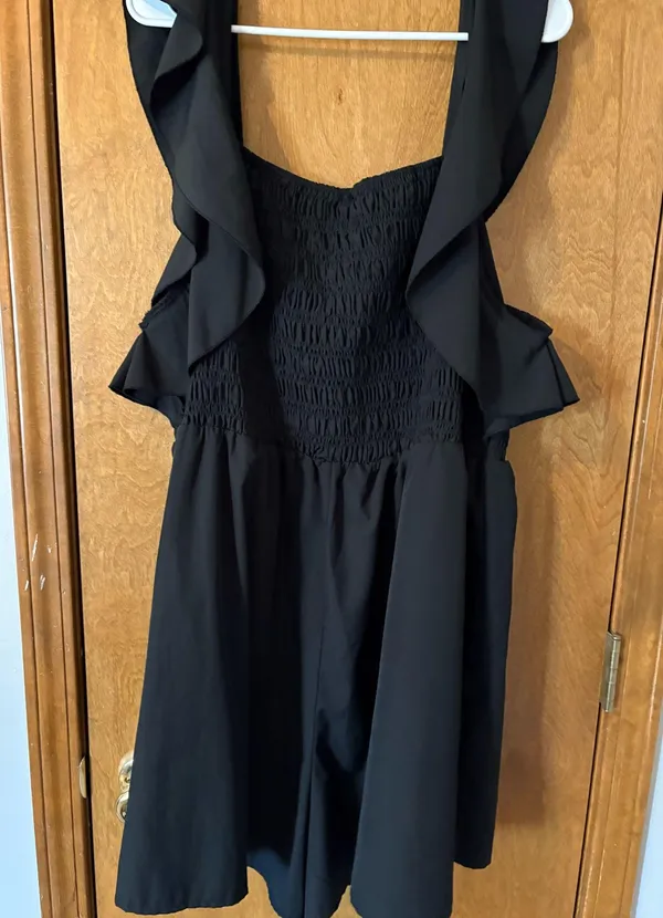 Boutique Black Flowy Romper - Image 3