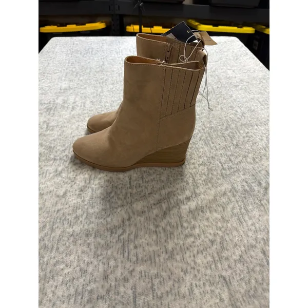 Universal Thread Women Taupe Cypress Wedge Ankle Boots Memory Foam 9.5 F16752994 - Image 2