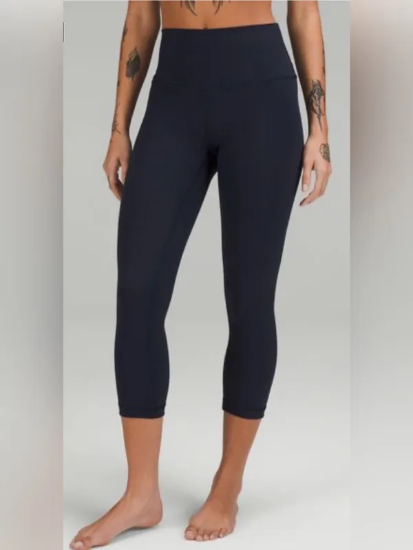 Lululemon True Navy High Rise 21” Wunder Under Crop Leggings Sz 14 - Image 7