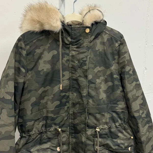 Parka London Women's‎ Caversham Faux Fur Parka Camo Small Lined Faux Fur Hood - Image 5