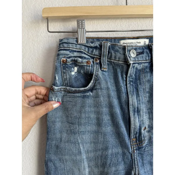 Abercrombie & Fitch Women's 24/00 Distressed The‎ Ankle Straight High Rise Jeans - Image 6