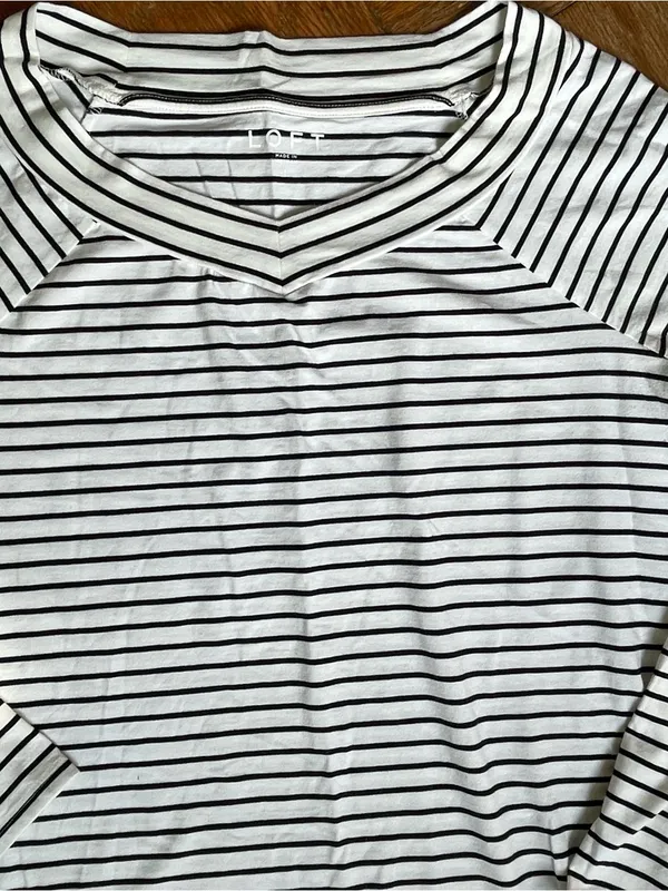LOFT White Black Striped Top Large‎ ~ Pullover Womens Large Stretchy Loose Fit - Image 4