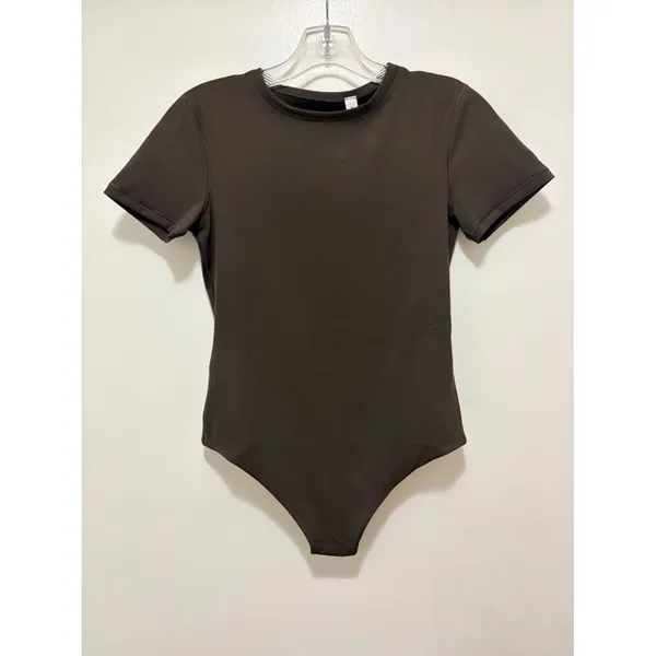 Athleta Bodymove‎ Short Sleeve Crew Bodysuit Medium NWOT - Image 2