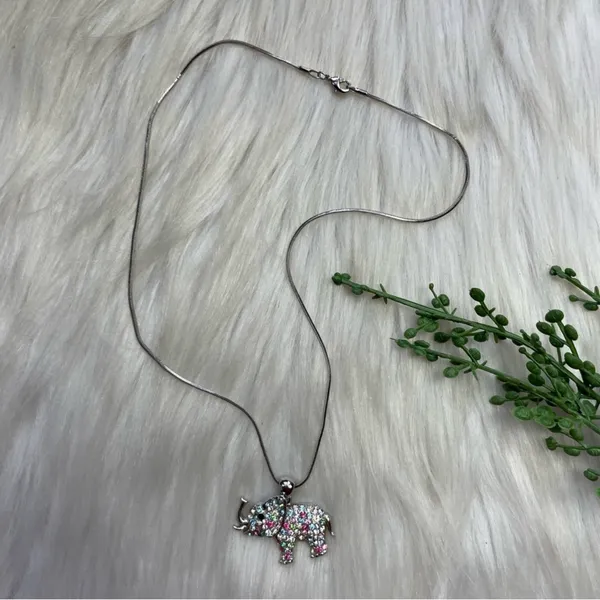 Elephant faceted multi color rhinestones necklace - Image 3