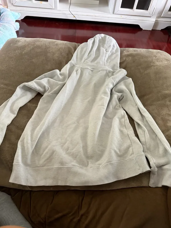 Nike Light Grey Hoodie - Image 2