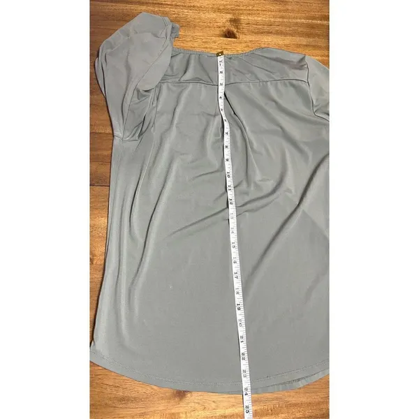 Women’s dressy casual sage green top quarter zip roll tab sleeves size small - Image 7