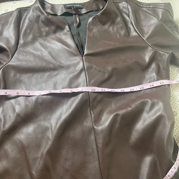 Banana Republic brown vegan leather jacket - Image 6