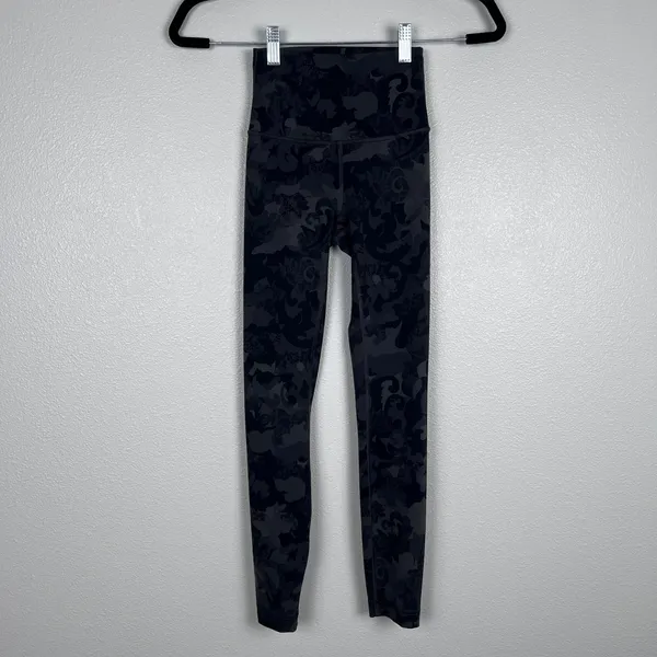 Lululemon Women's Wunder Train High Rise Tight Sz 0 - Image 4